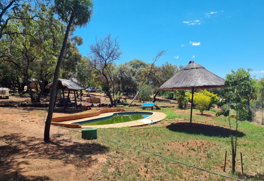 5 Bedroom Property for Sale in Swartruggens North West